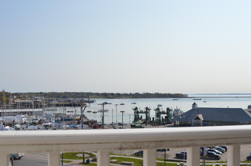 Rockland Harbor Hotel Экстерьер фото