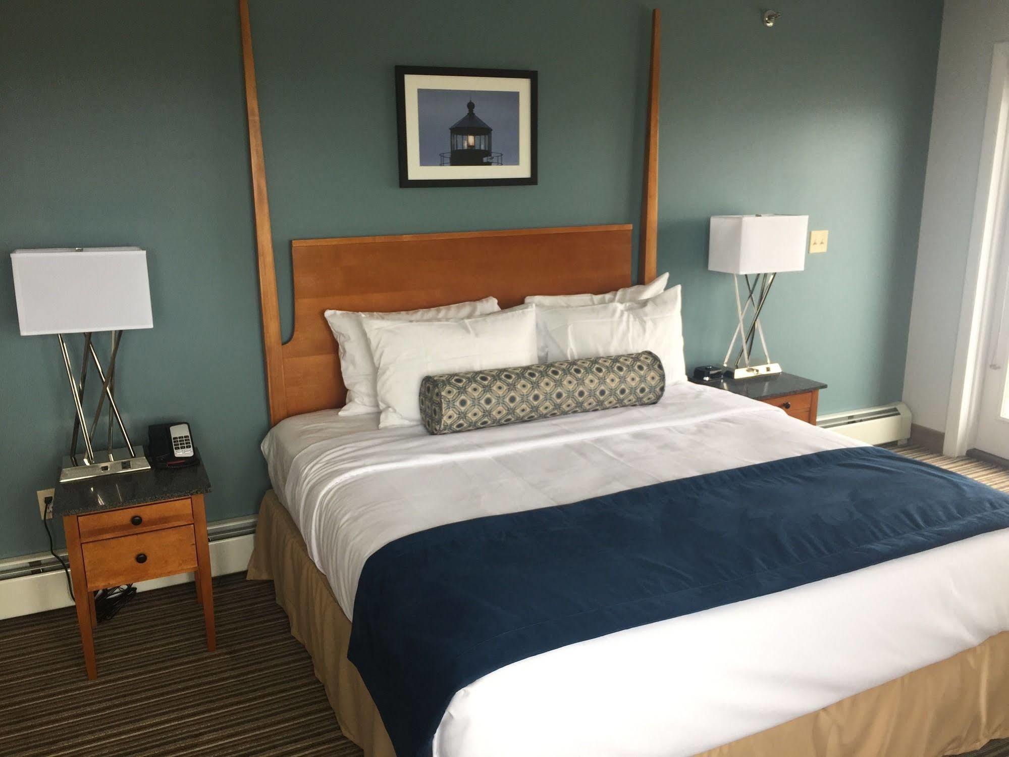 Rockland Harbor Hotel Экстерьер фото