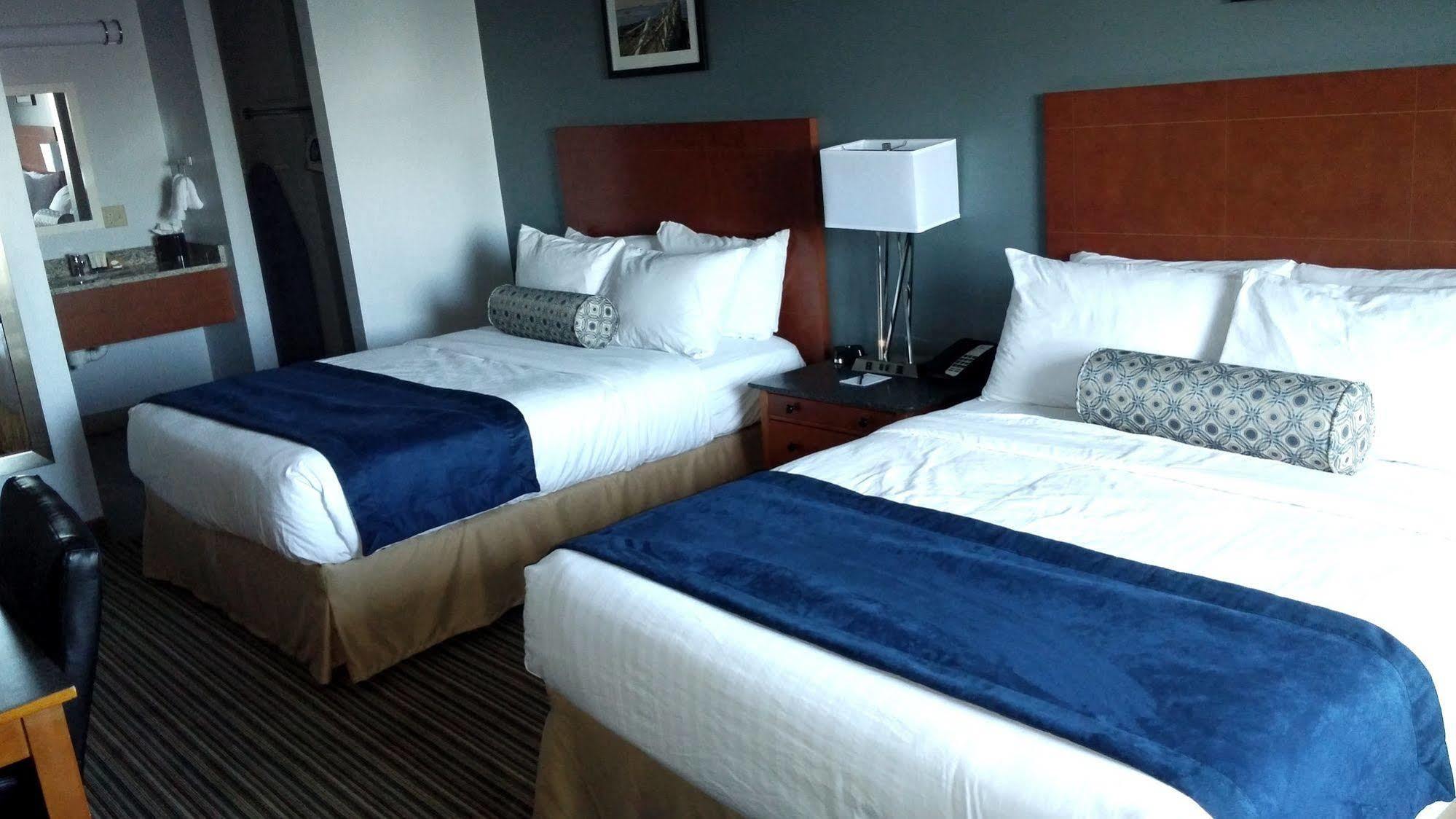 Rockland Harbor Hotel Экстерьер фото