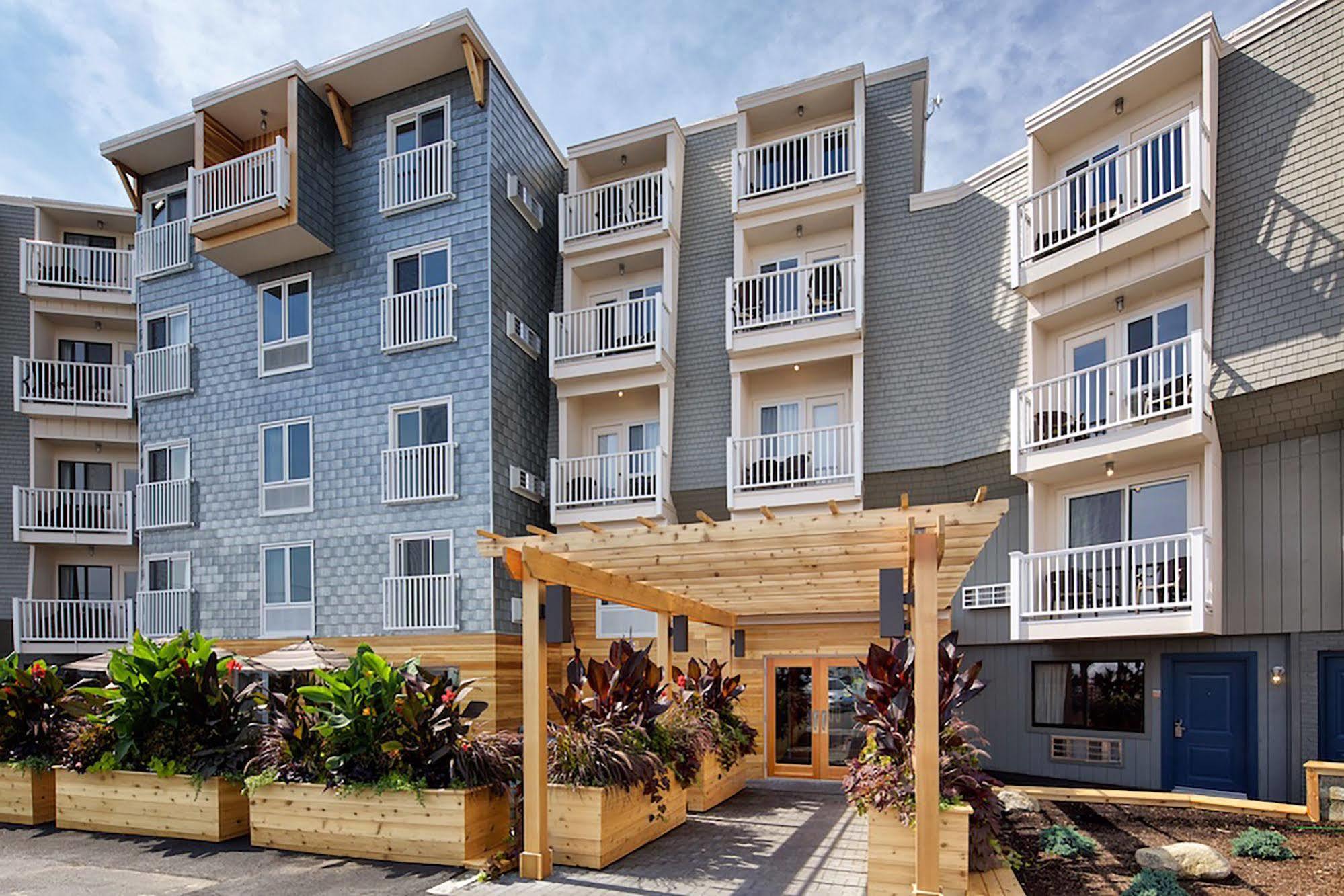 Rockland Harbor Hotel Экстерьер фото